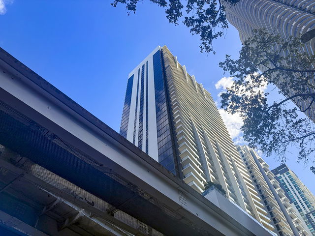 1010 Brickell  photo 3
